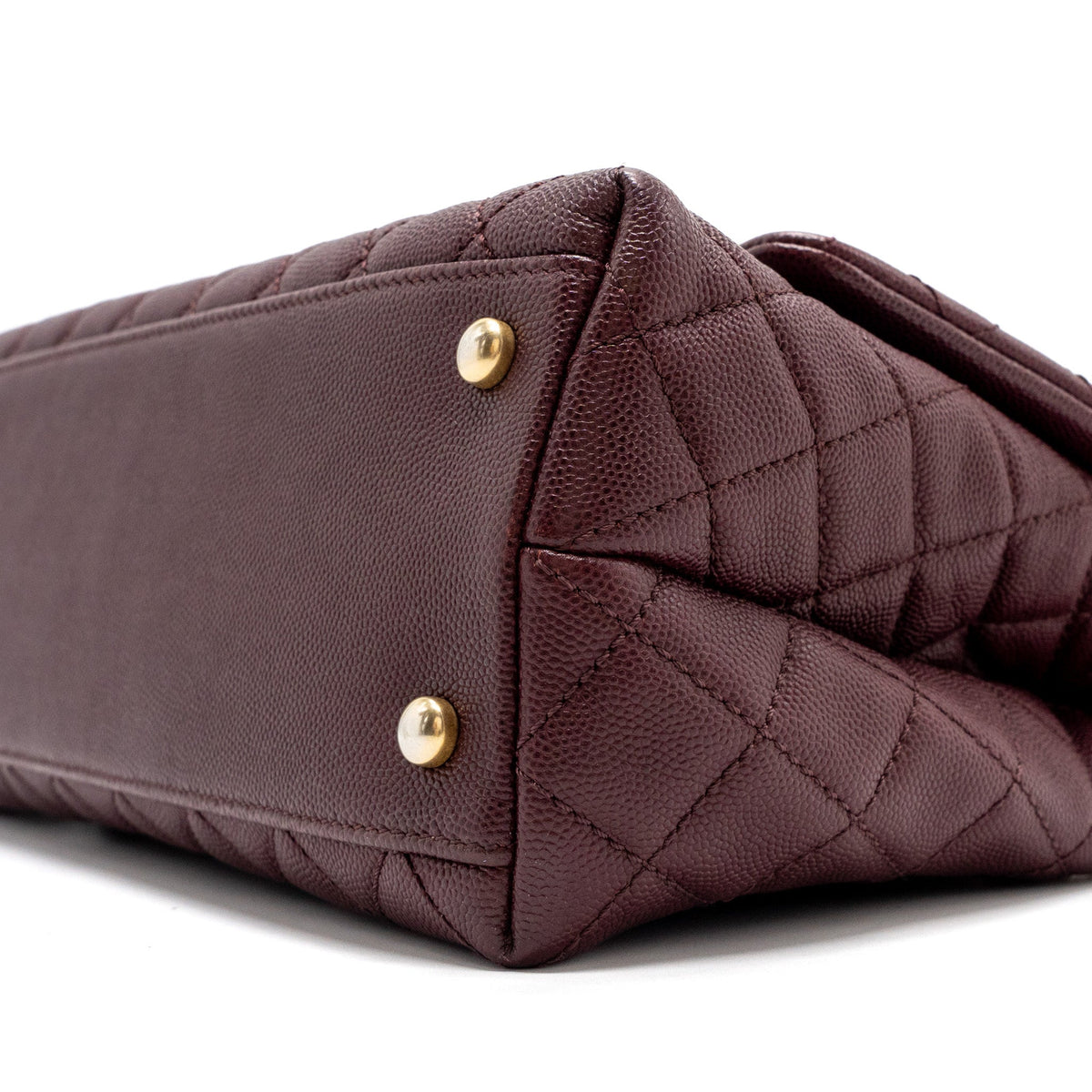 chanel-medium-coco-handle-with-lizard-handle-caviar-burgundy-ghw