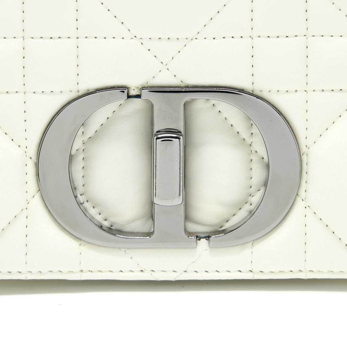 dior-small-dior-caro-bag-latte-quilted-macrocannage-calfskin-white-black-hardware