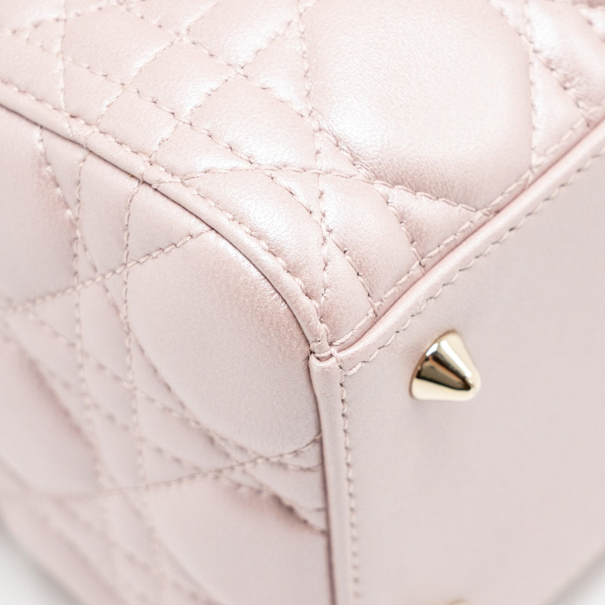 dior-medium-lady-dior-lambskin-iridescent-pink-lghw-1