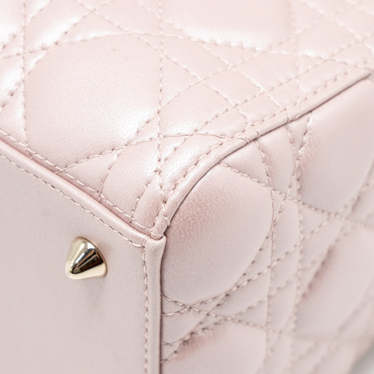 dior-medium-lady-dior-lambskin-iridescent-pink-lghw-1