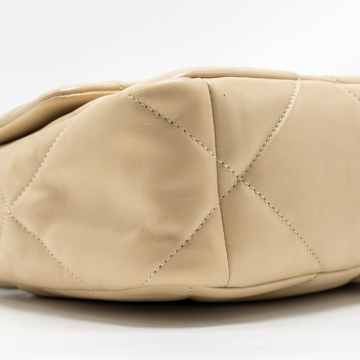 chanel-large-19-bag-lambskin-light-beige-multicolour-hardware-microchip-copy
