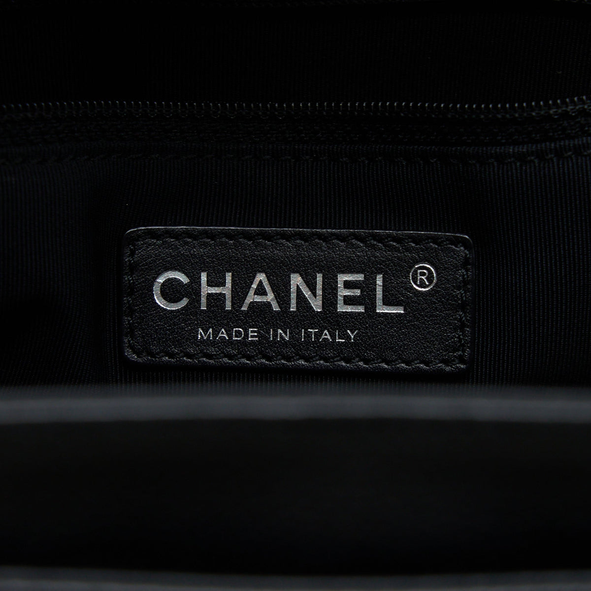 chanel-cerf-tote-bag-grained-calfskin-black-shw
