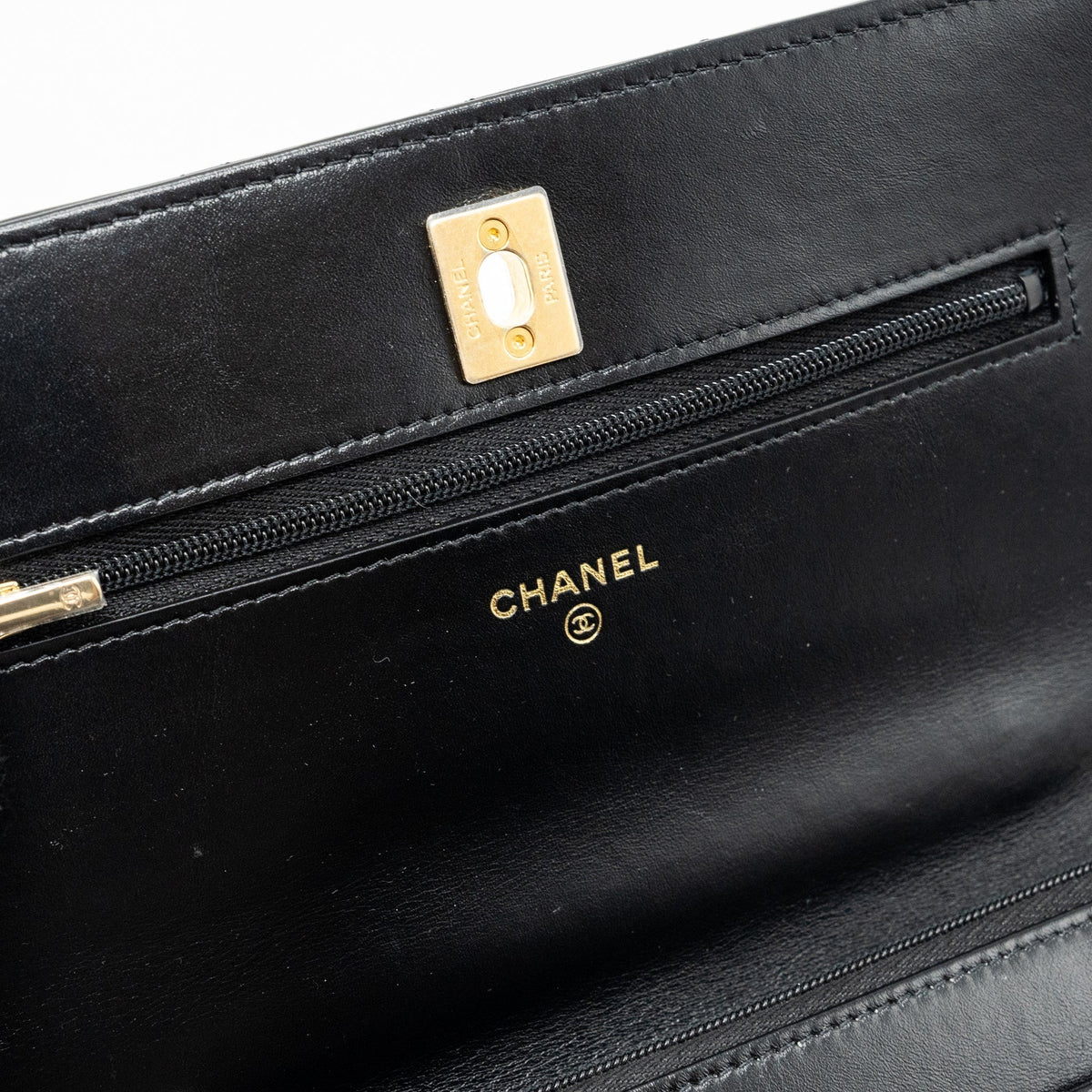 chanel-letter-logo-top-handle-flap-wallet-with-chain-shiny-calfskin-black-ghw-microchip