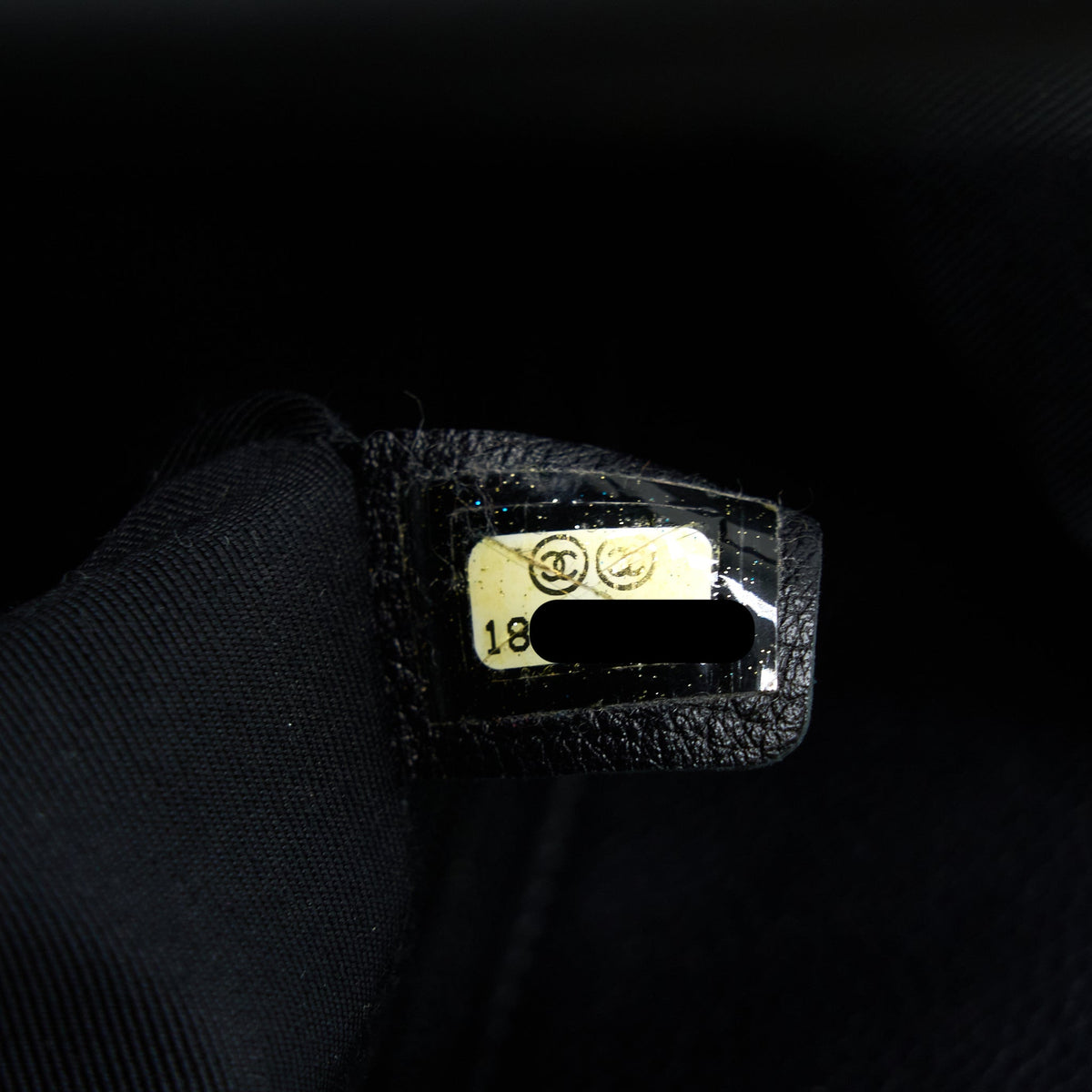 chanel-cerf-tote-bag-grained-calfskin-black-shw