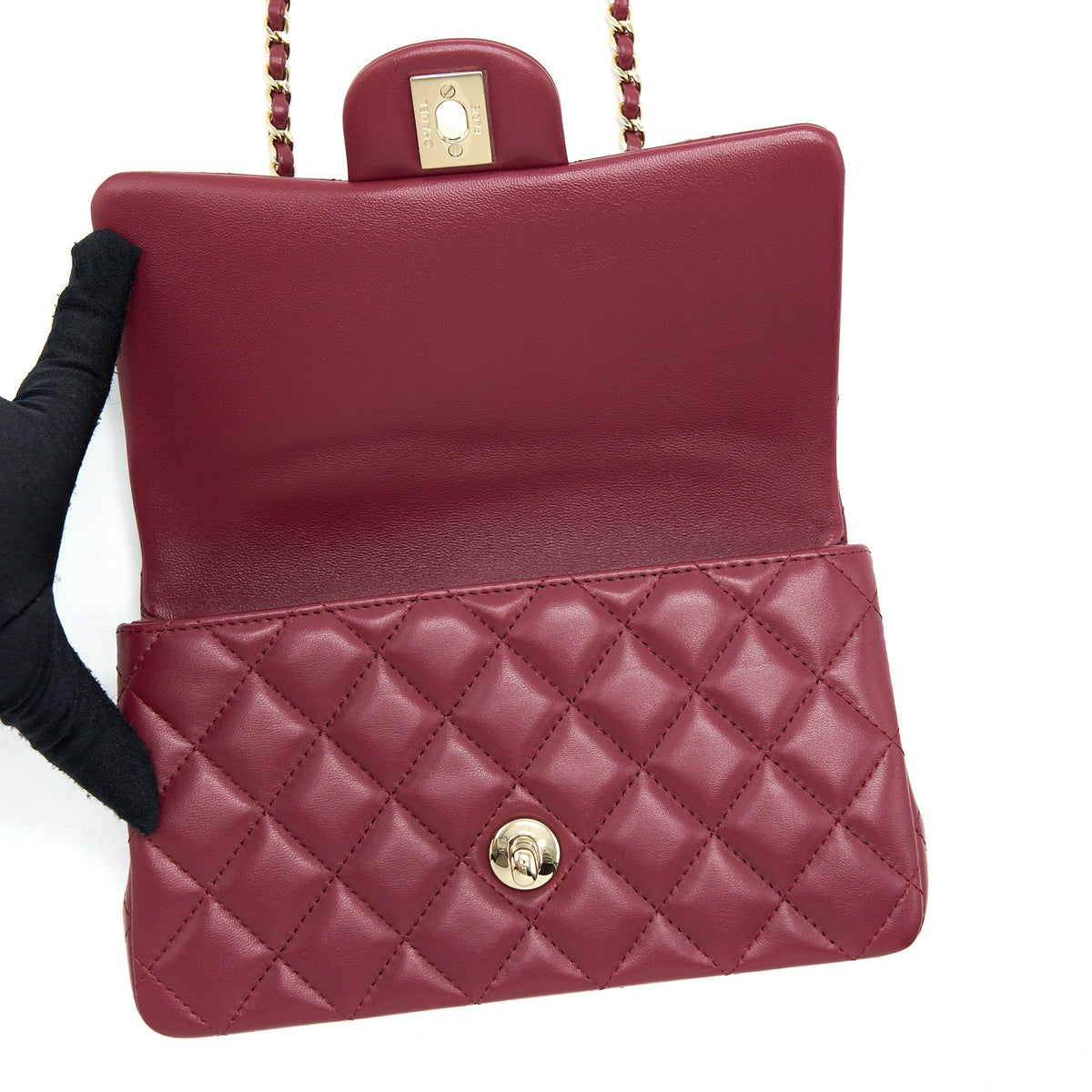 chanel-22a-top-handle-mini-rectangular-flap-bag-burgundy-lghw