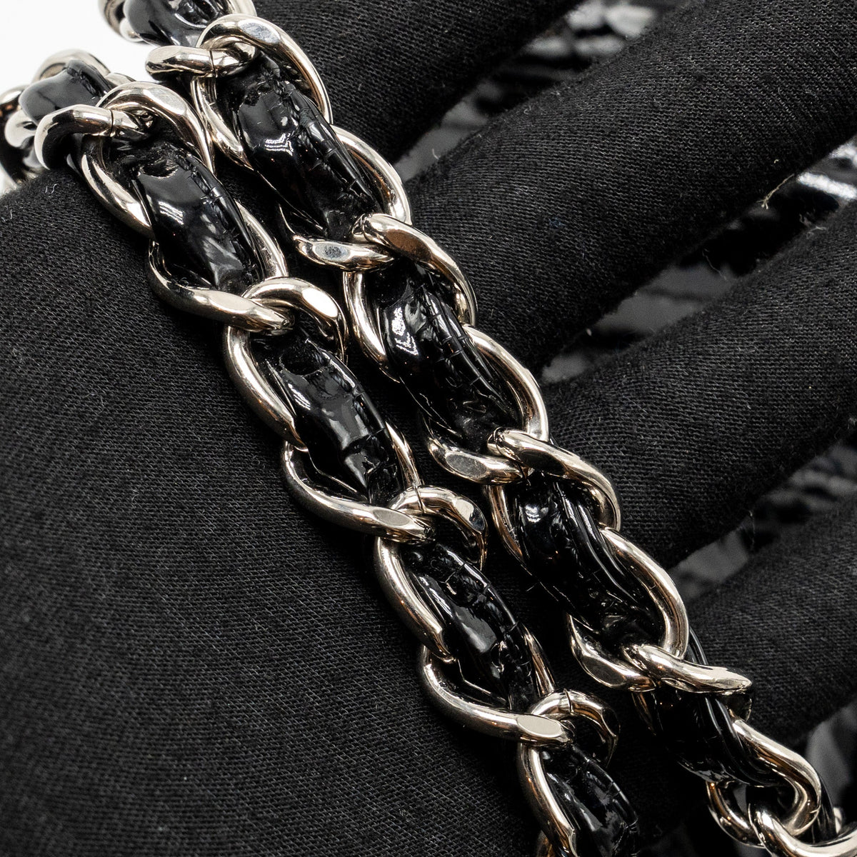 chanel-chevron-jumbo-single-flap-bag-patent-black-shw