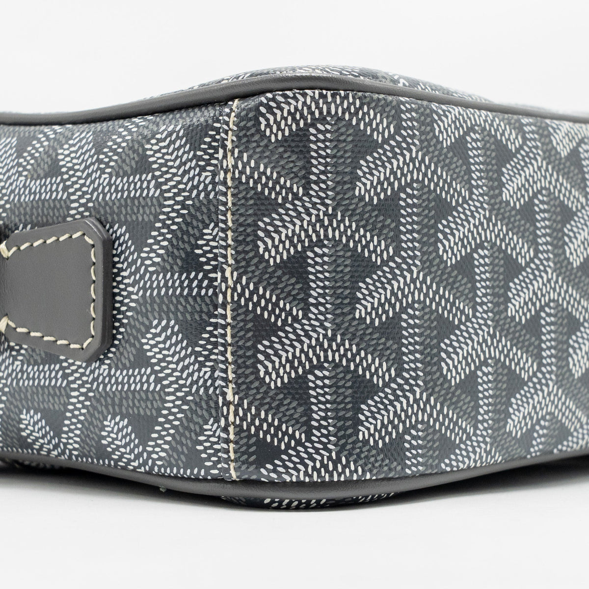 goyard-cap-vert-pm-crossbody-bag-goyardine-canvas-grey-shw