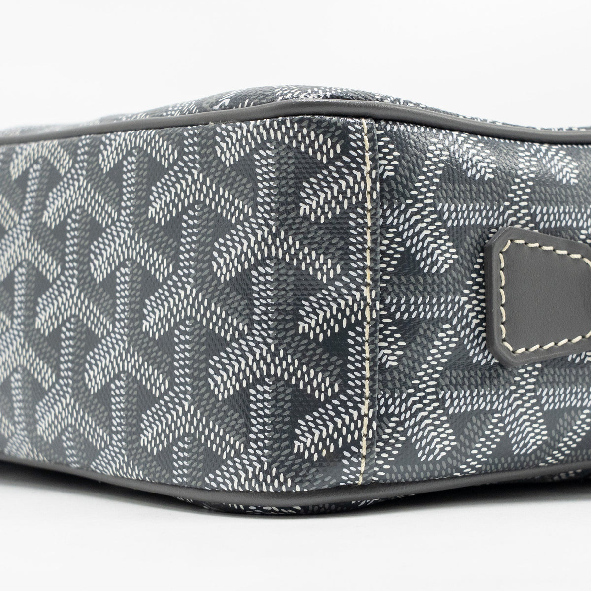goyard-cap-vert-pm-crossbody-bag-goyardine-canvas-grey-shw