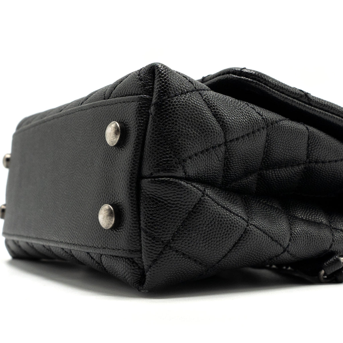 chanel-small-coco-handle-caviar-black-lghw-microchip-9