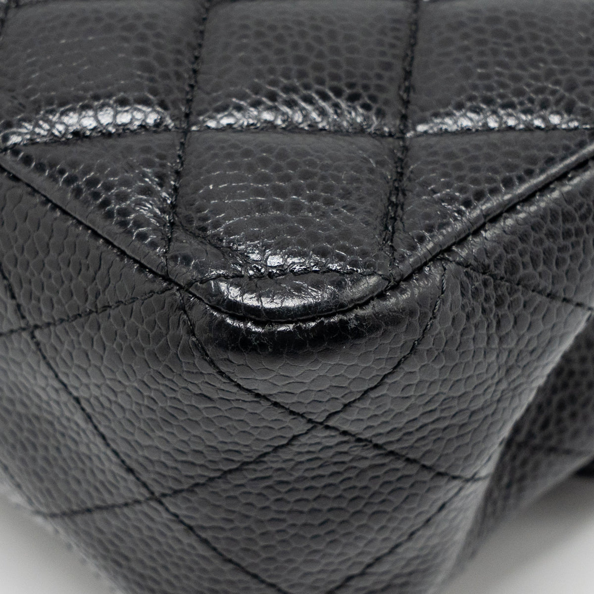 chanel-medium-classic-double-flap-bag-caviar-black-ghw-33