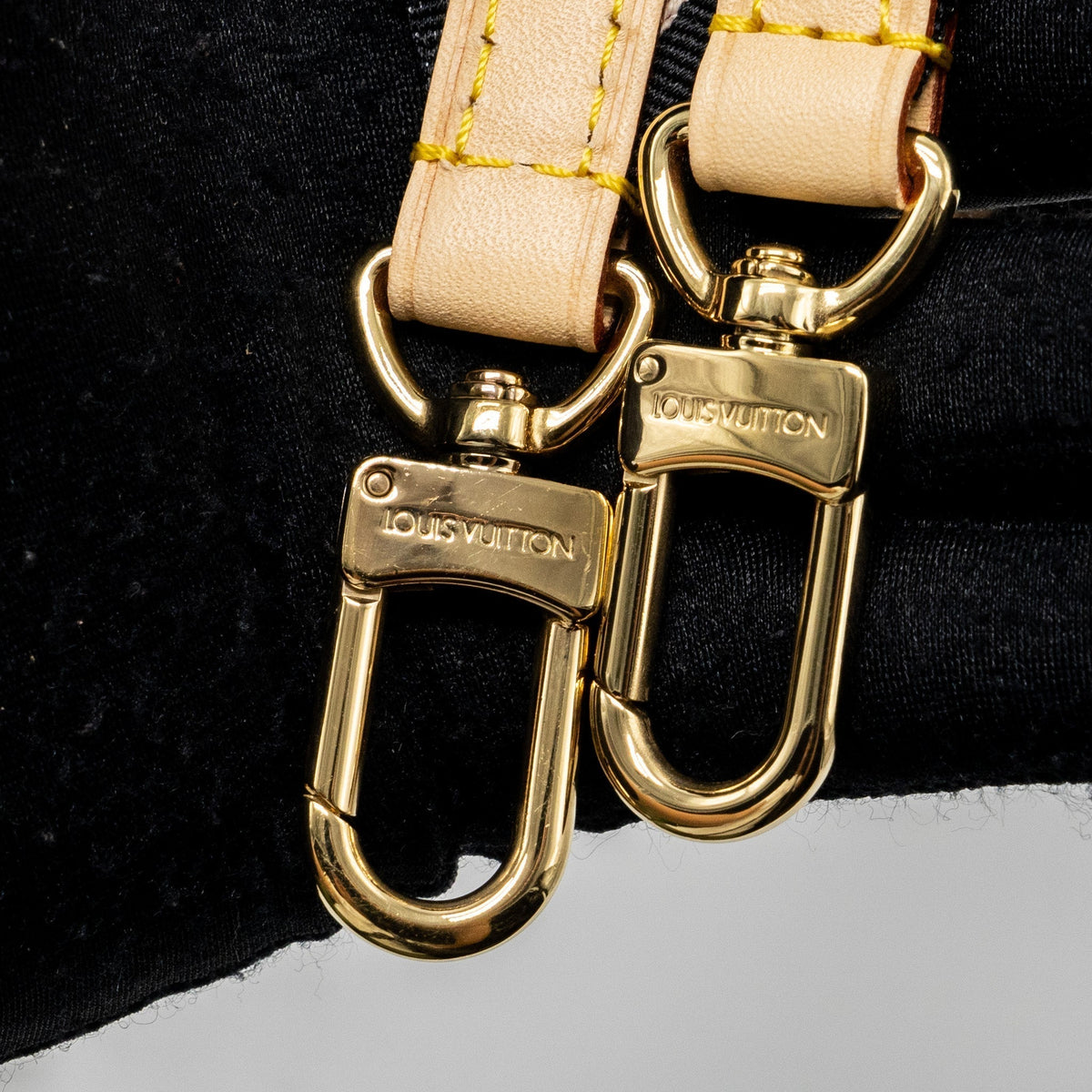 louis-vuitton-speedy-bandouliere-20-monogram-canvas-black-hardware