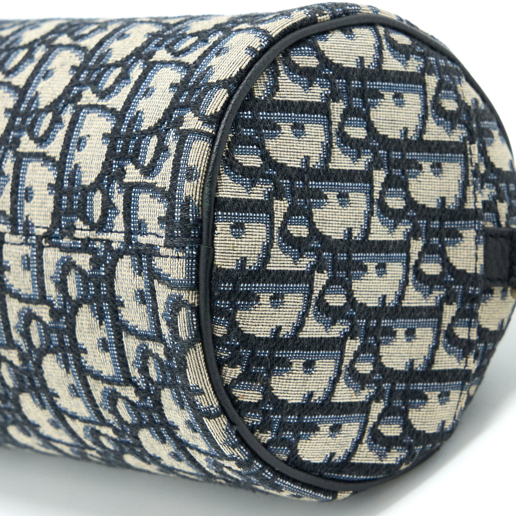 dior-roller-messenger-bag-blue-oblique-jacquard