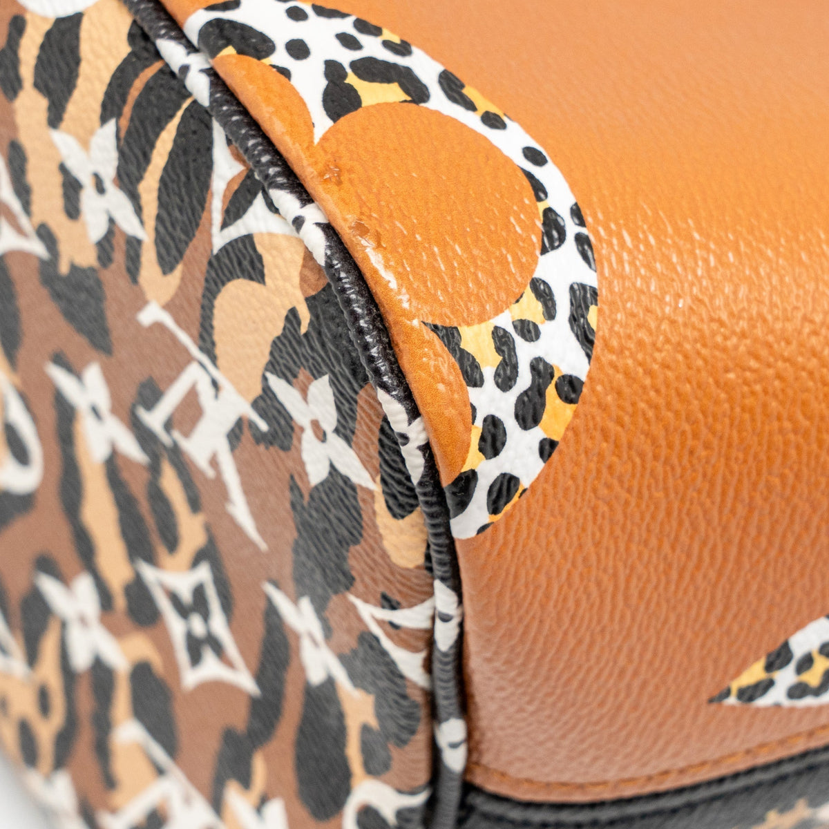 louis-vuitton-neverfull-mm-giant-monogram-canvas-multicolour-ghw-1