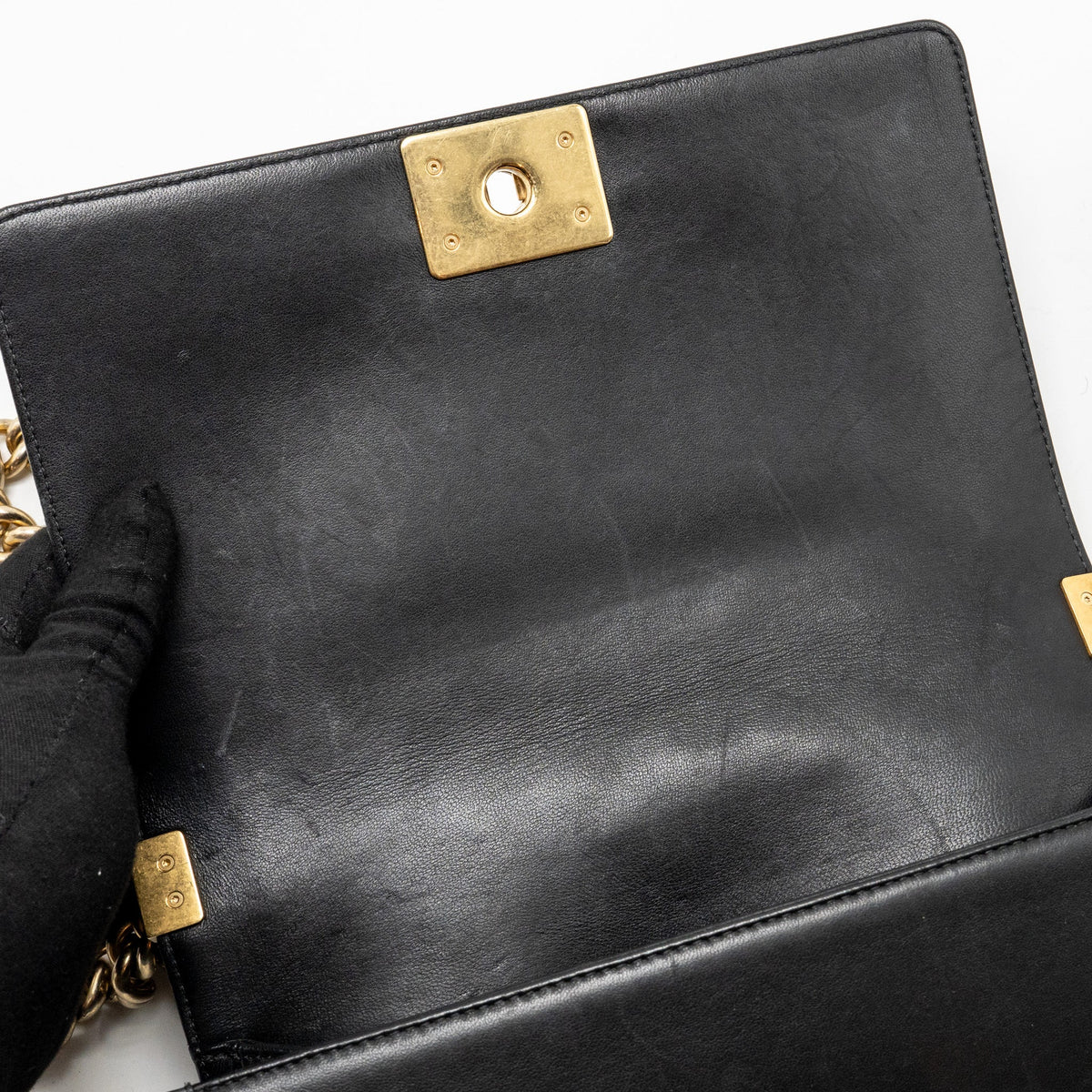 chanel-medium-boy-bag-lambskin-black-ghw-3