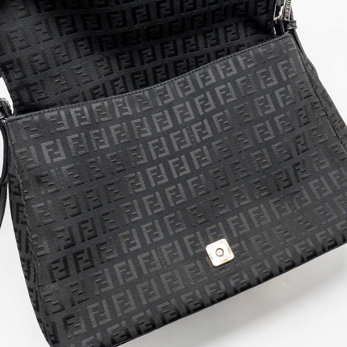 fendi-zucca-mamma-baguette-bag-ff-logo-canvas-black-shw