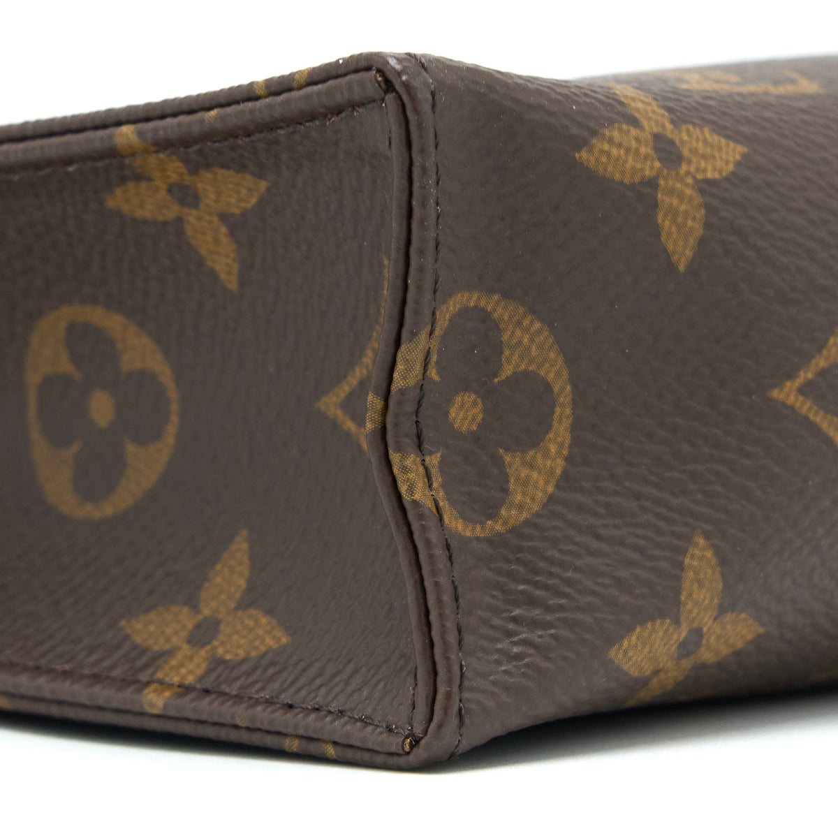 louis-vuitton-toiletry-pochette-26-monogram-canvas-ghw-6