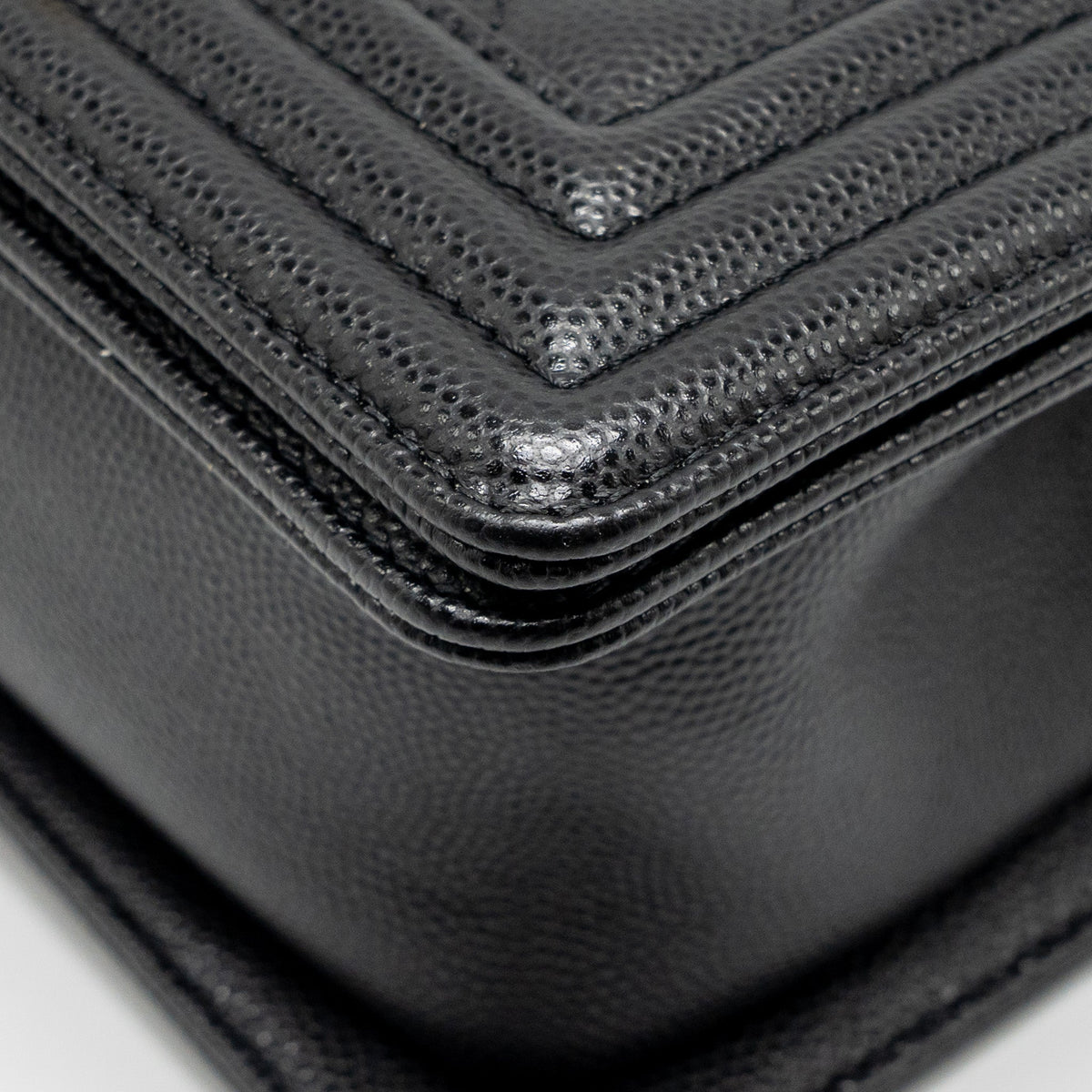 chanel-small-boy-bag-caviar-black-ghw-microchip-4
