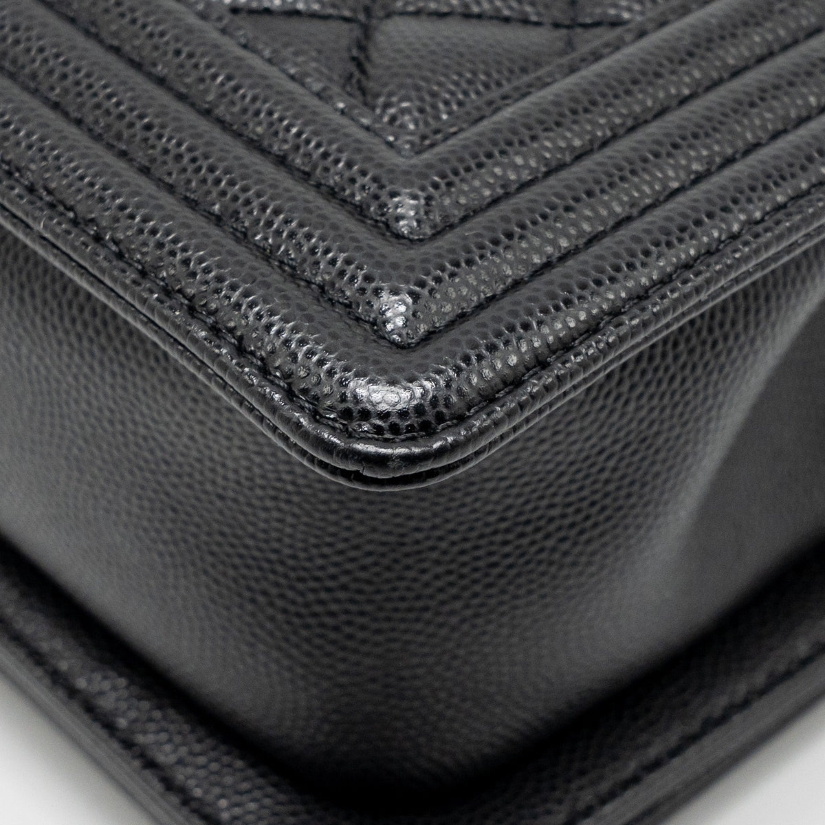 chanel-small-boy-bag-caviar-black-ghw-microchip-4