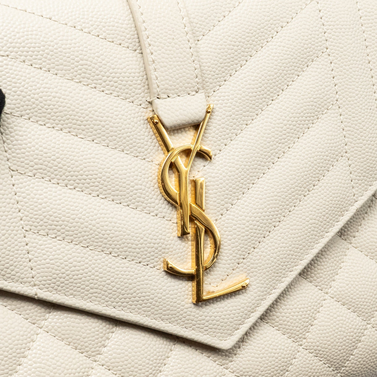 saint-laurent-envelope-flap-pouch-grained-calfskin-blanc-vintage-ghw