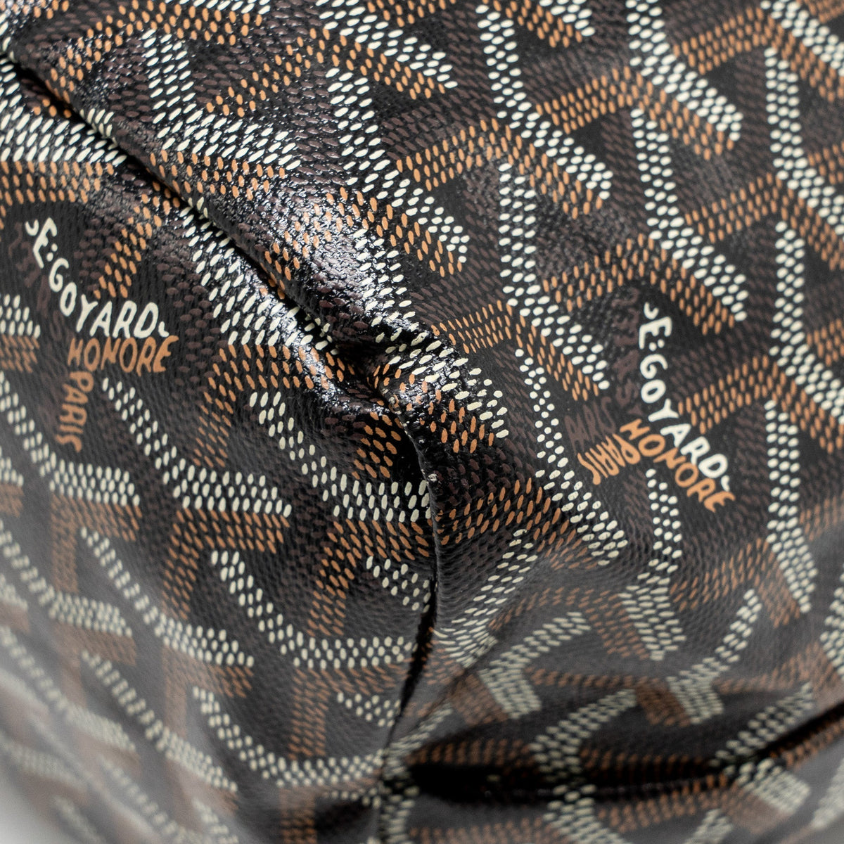 goyard-black
