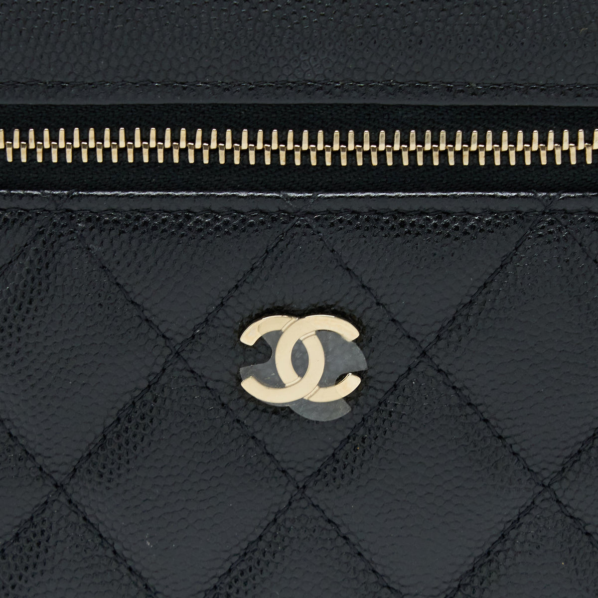 chanel-top-handle-vanity-case-caviar-black-lghw-2