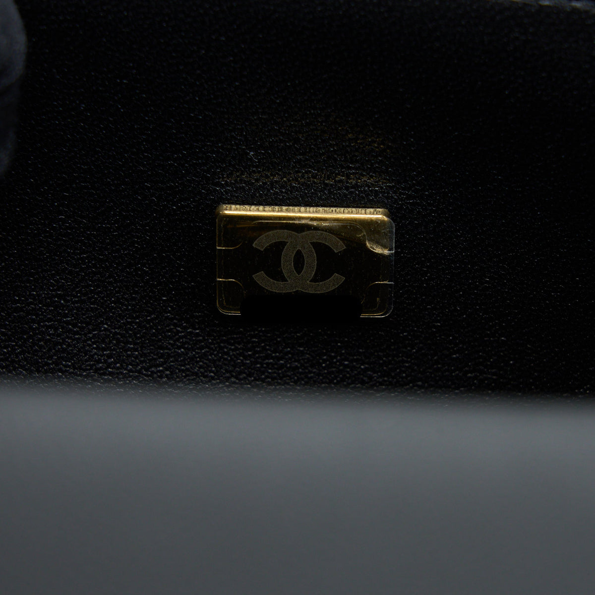 chanel-small-boy-caviar-black-brushed-ghw-microchip