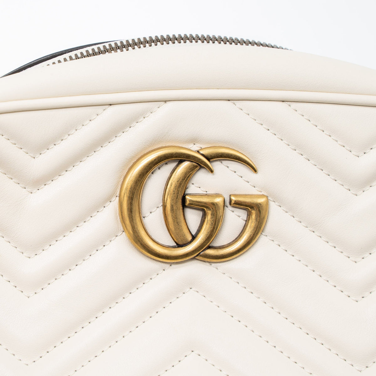gucci-gg-marmont-camera-shoulder-bag-calfskin-white-ghw
