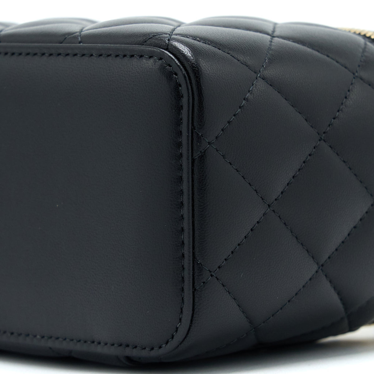chanel-pearl-crush-long-vanity-lambskin-black-ghw