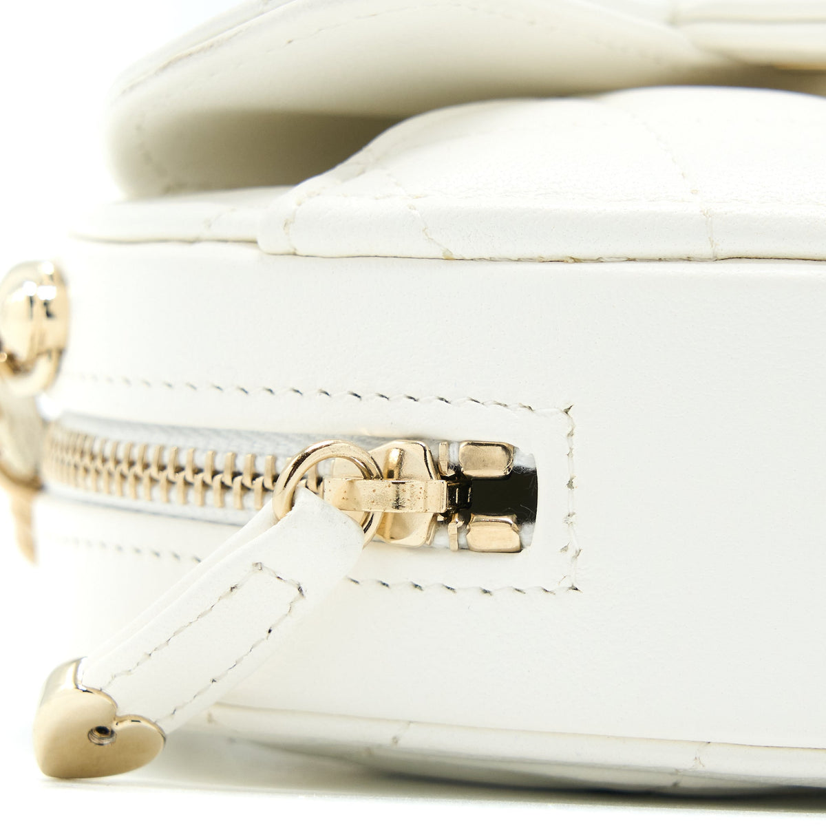 chanel-small-heart-bag-lambskin-white-lghw-1