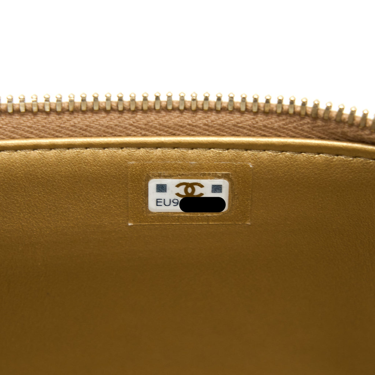 chanel-pearl-crush-long-vanity-case-lambskin-dark-beige-ghw
