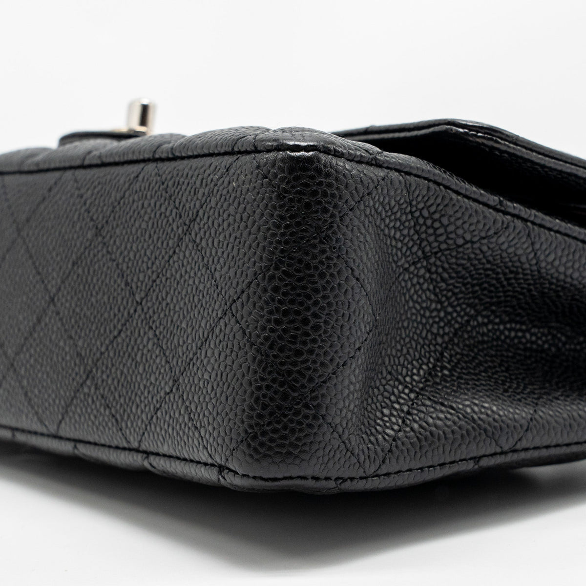 chanel-medium-classic-double-flap-bag-caviar-black-shw-14