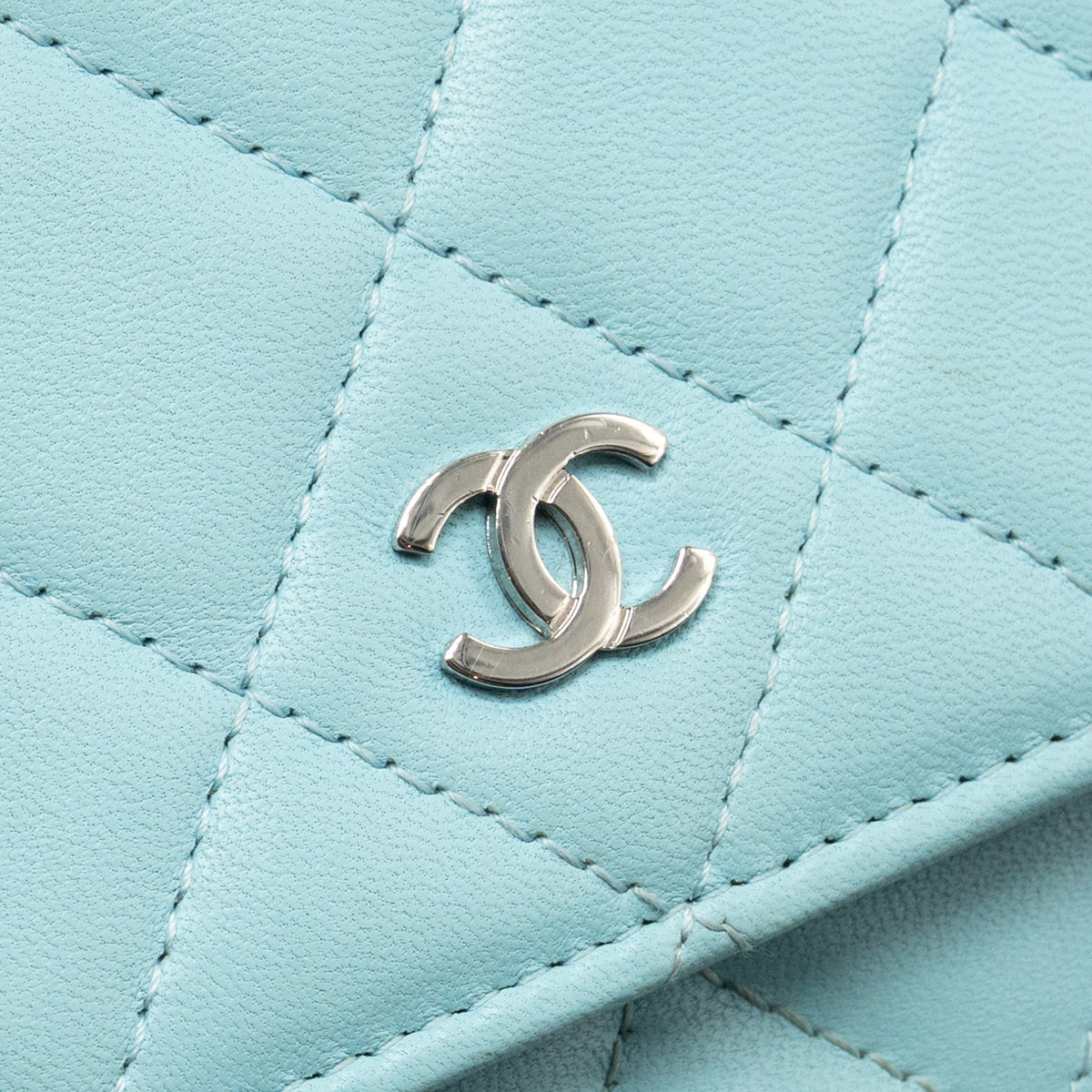 chanel-classic-wallet-on-chain-lambskin-light-blue-shw-1