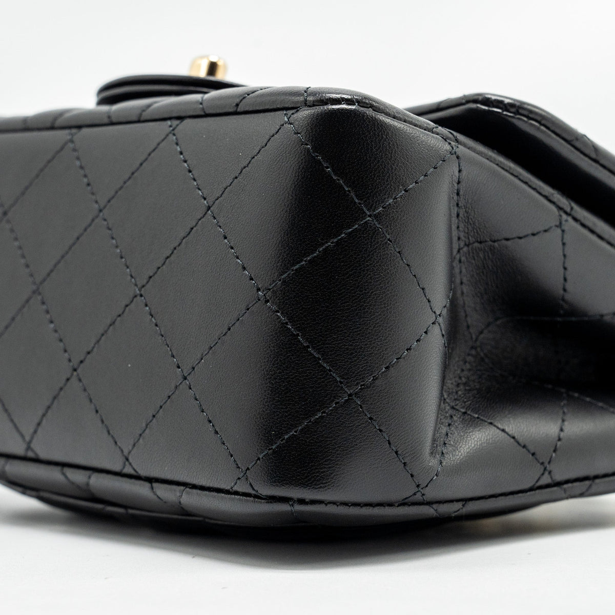 chanel-mini-square-flap-bag-lambskin-black-lghwmicrochip-1