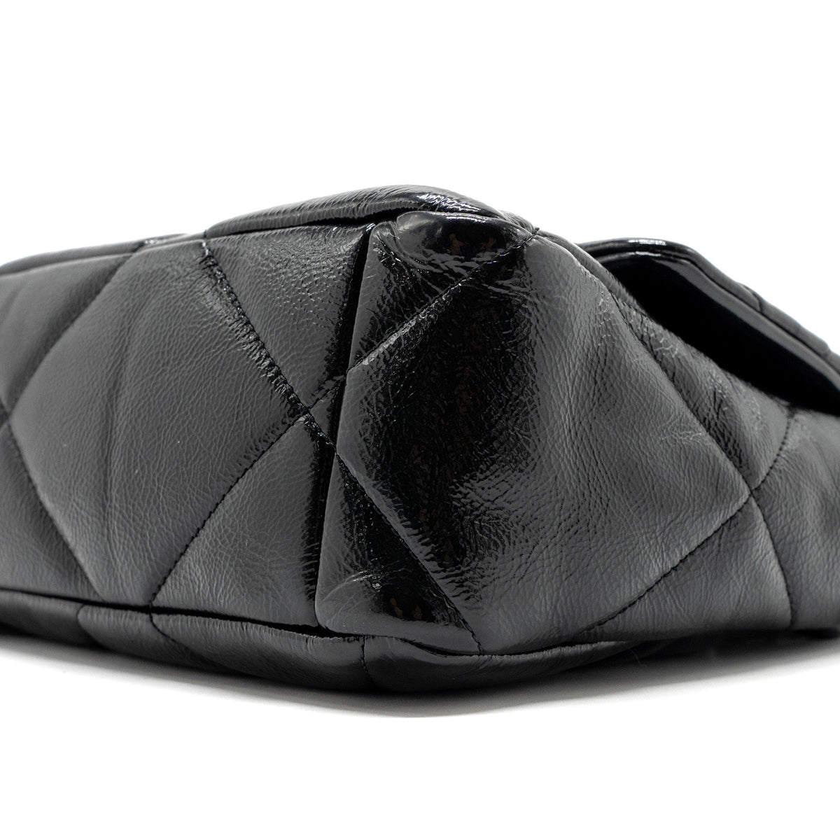 chanel-medium-19-bag-shiny-calfskin-black-multicolor-hardware