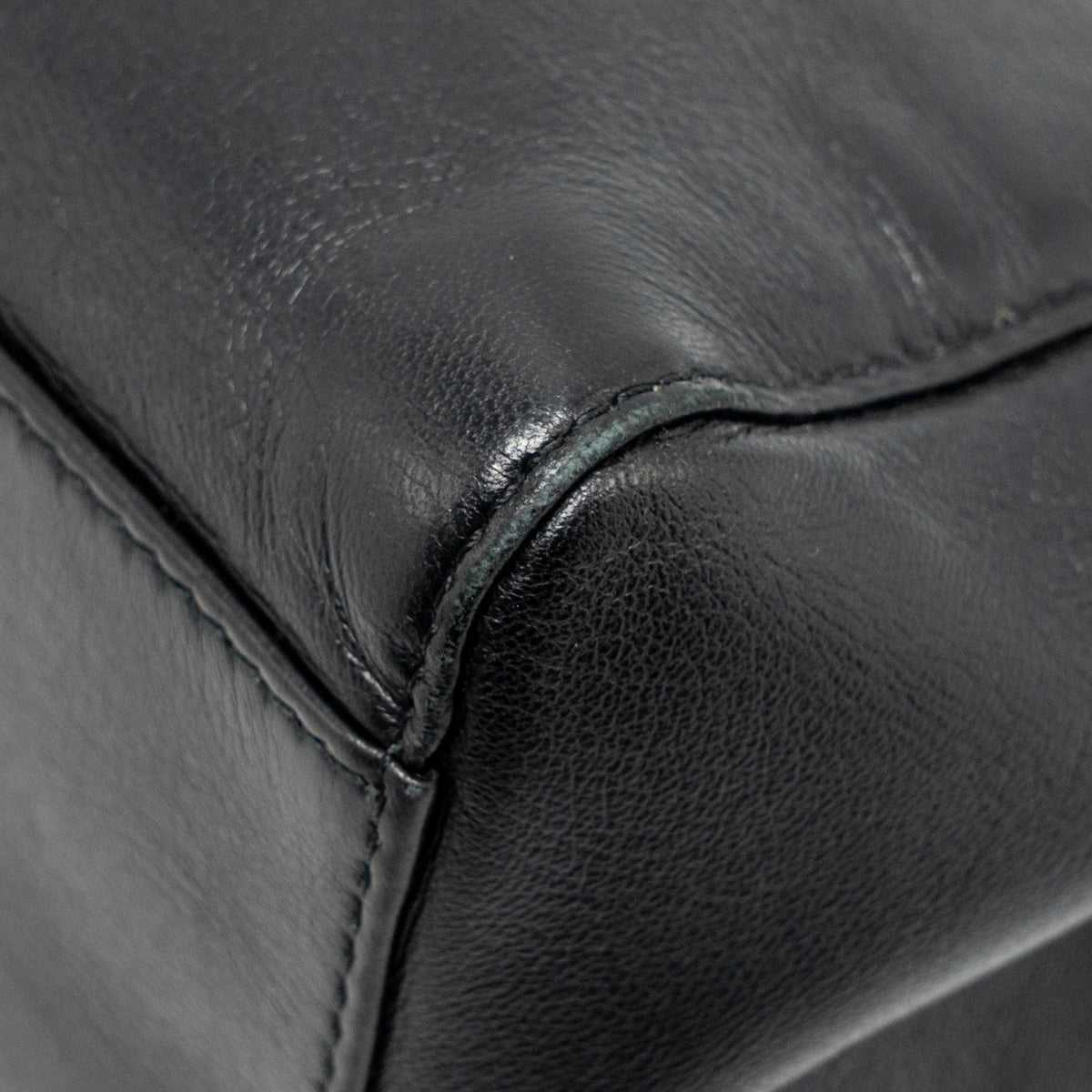 fendi-mini-peekaboo-lambskin-black-ghw-1