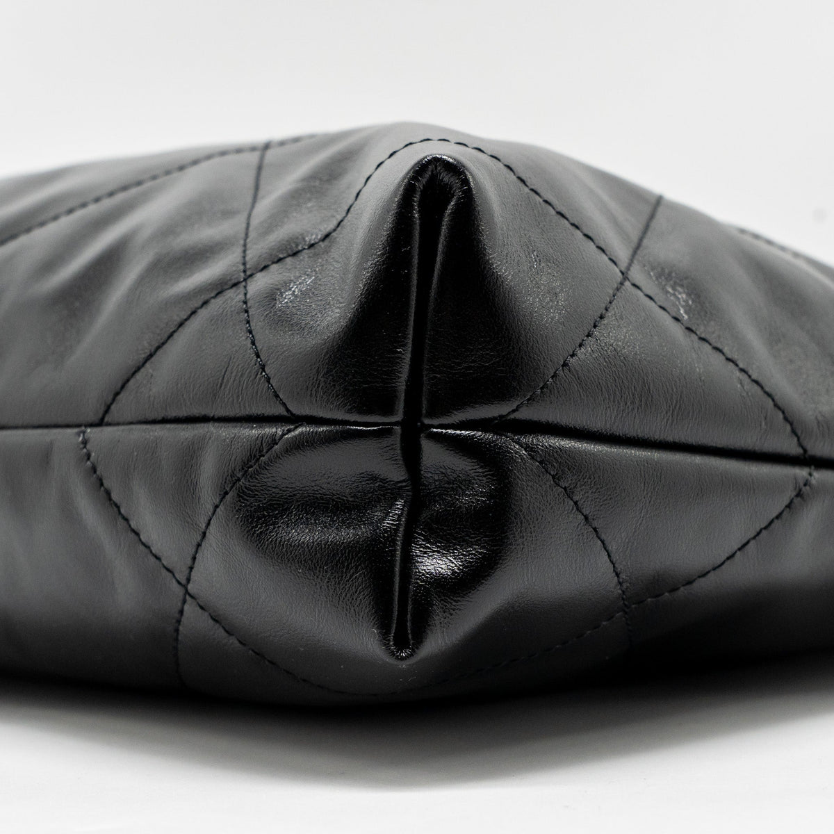 chanel-small-coco-handle-with-lizard-embossed-handle-caviar-black-lghw-microchip-copy