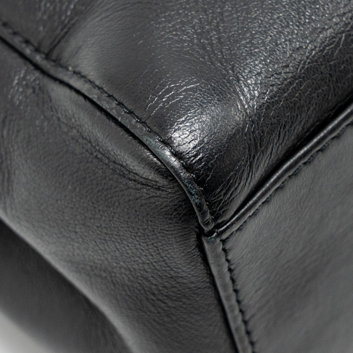 fendi-mini-peekaboo-lambskin-black-ghw-1
