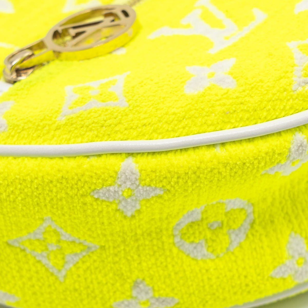 louis-vuitton-loop-pm-half-moon-baguette-jacquard-monogram-yellow-white-ghw