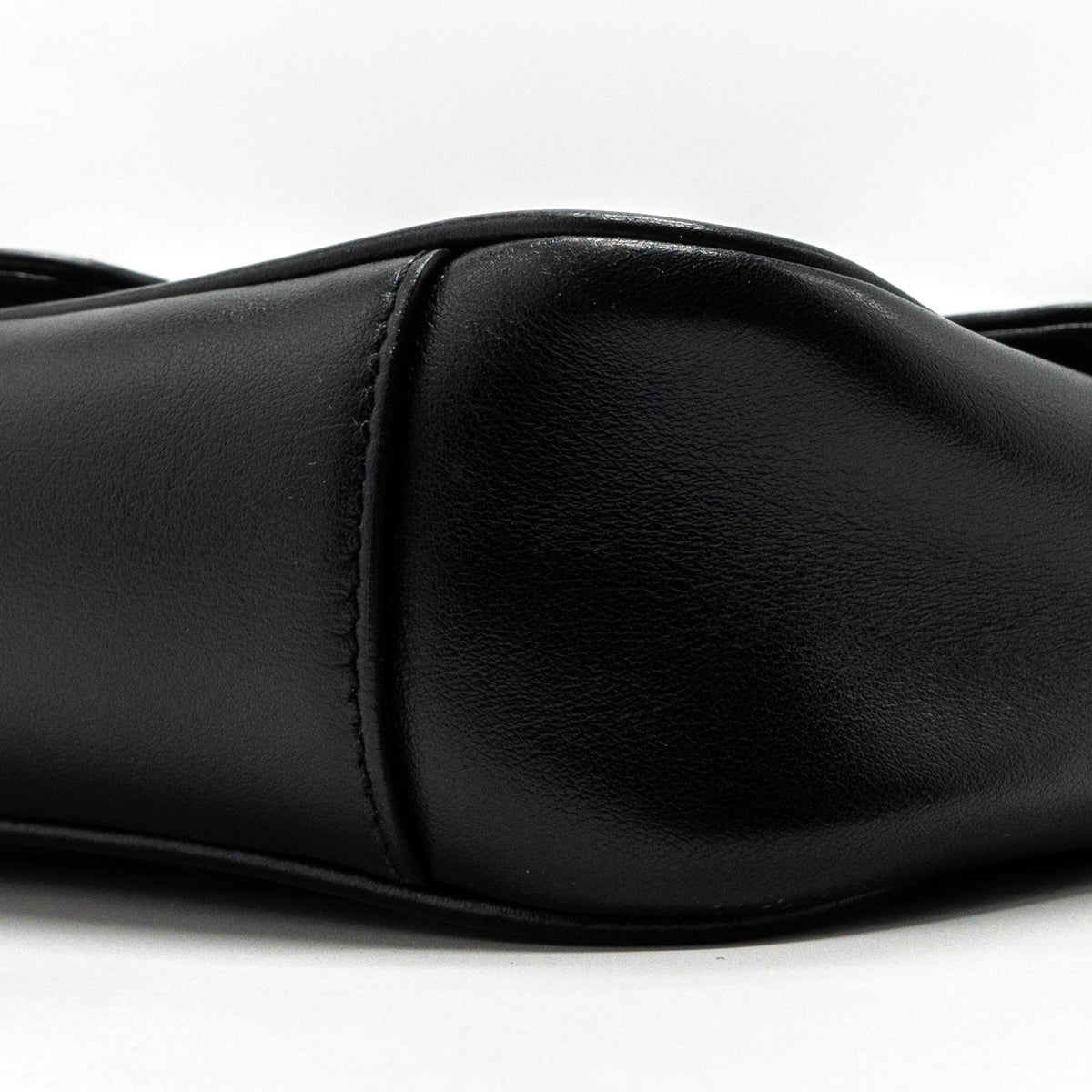 gucci-mini-gg-marmont-bag-calfskin-black-brushed-ghw