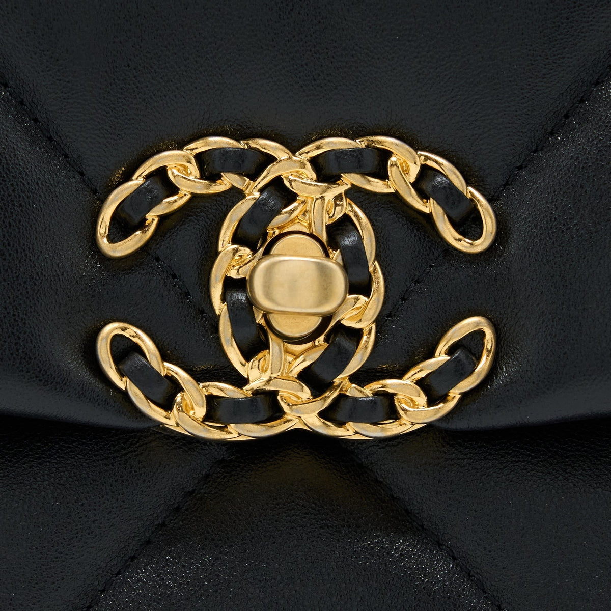 chanel-small-19-bag-lambskin-black-multicolour-hardware-microchip-1