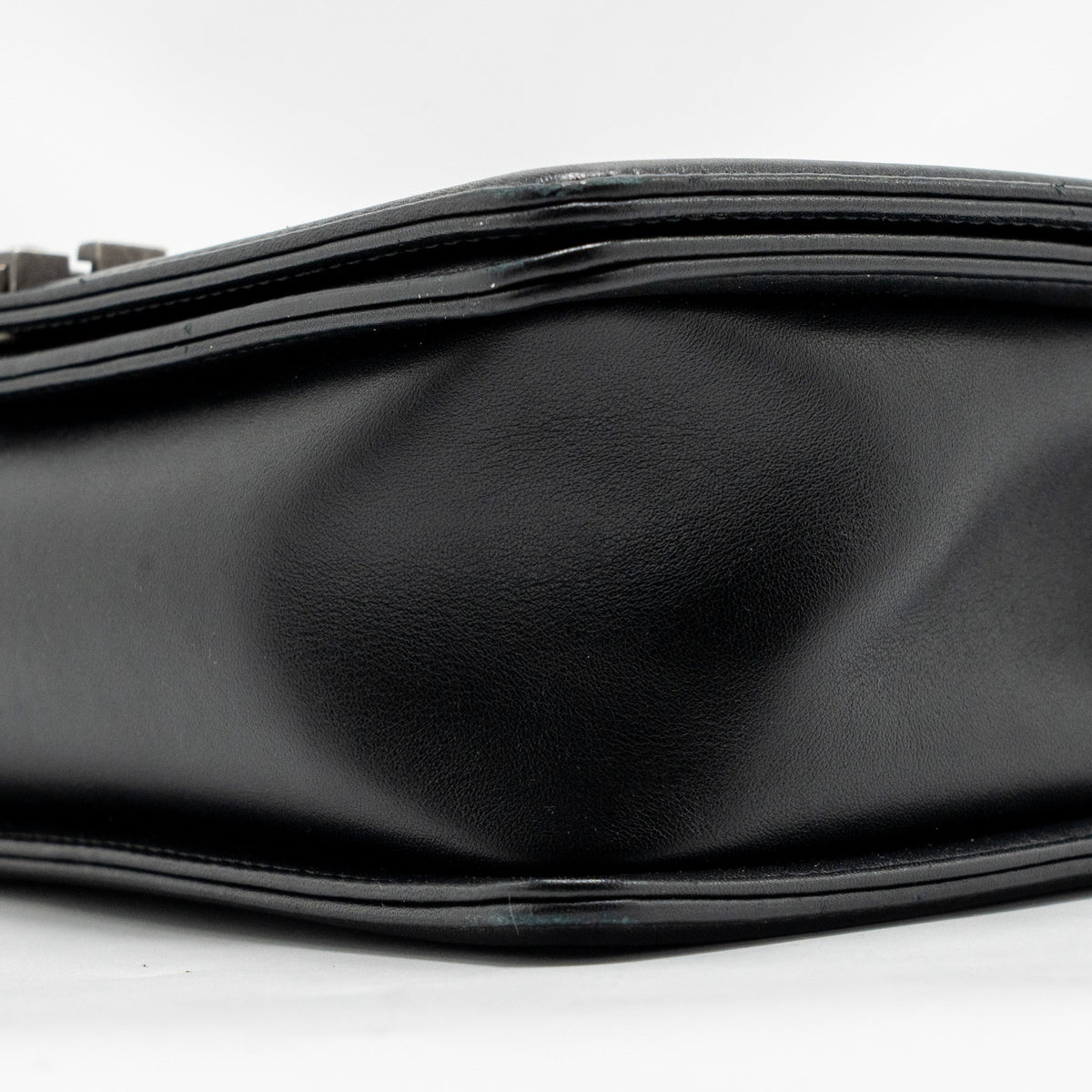 chanel-new-medium-boy-bag-calfskin-black-ruthenium-hardware