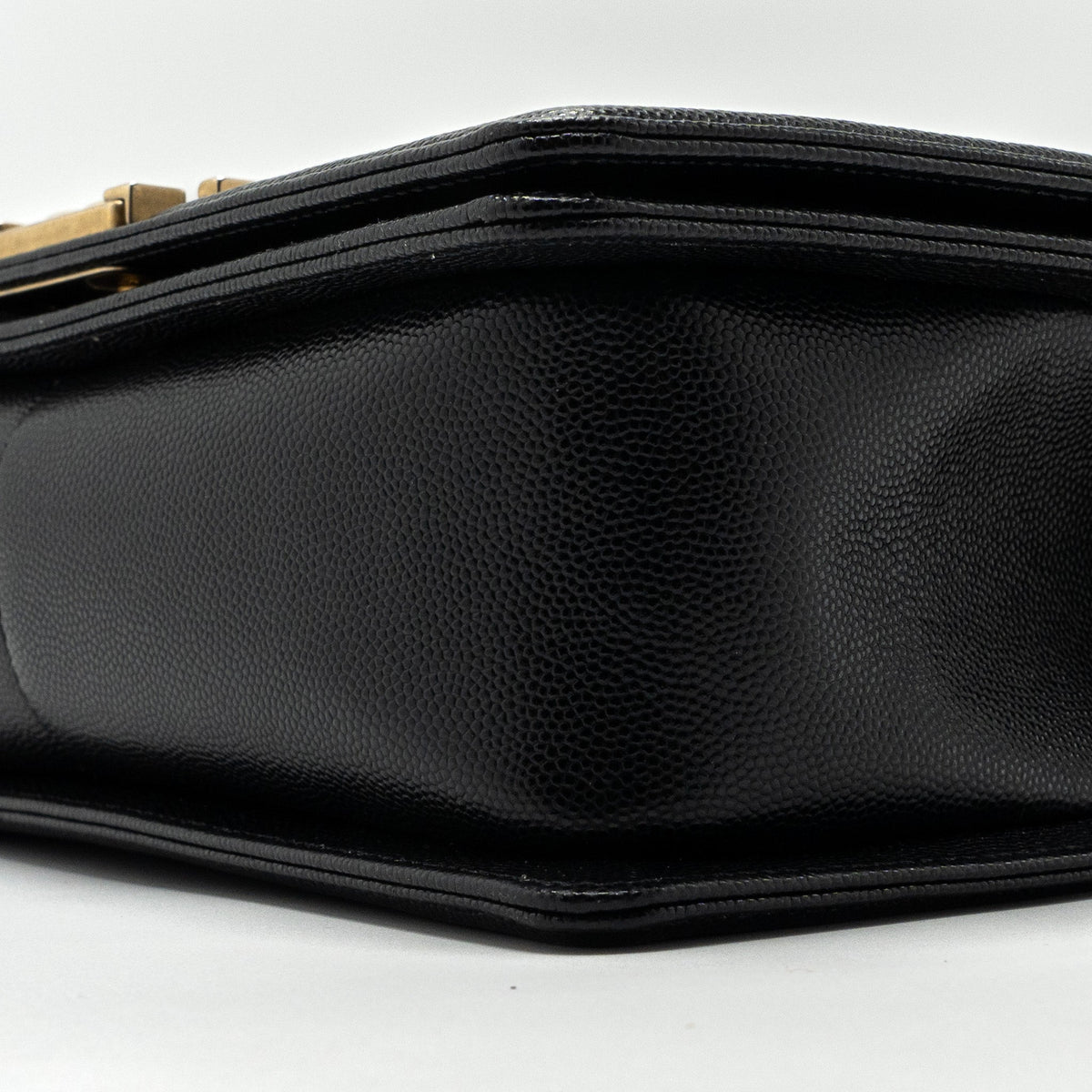chanel-medium-classic-boy-bag-caviar-black-ghw