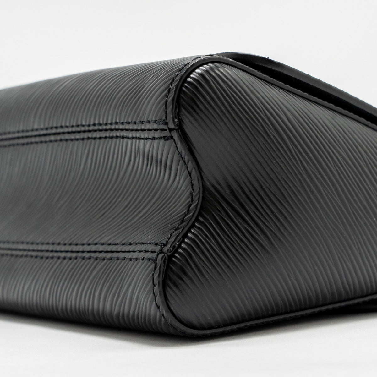 louis-vuitton-twist-pm-epi-leather-black-shw