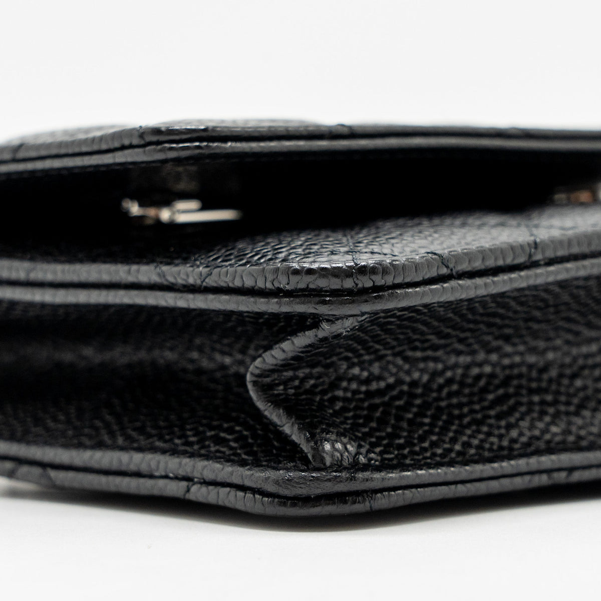 chanel-classic-wallet-on-chain-caviar-black-shw-microchip-8