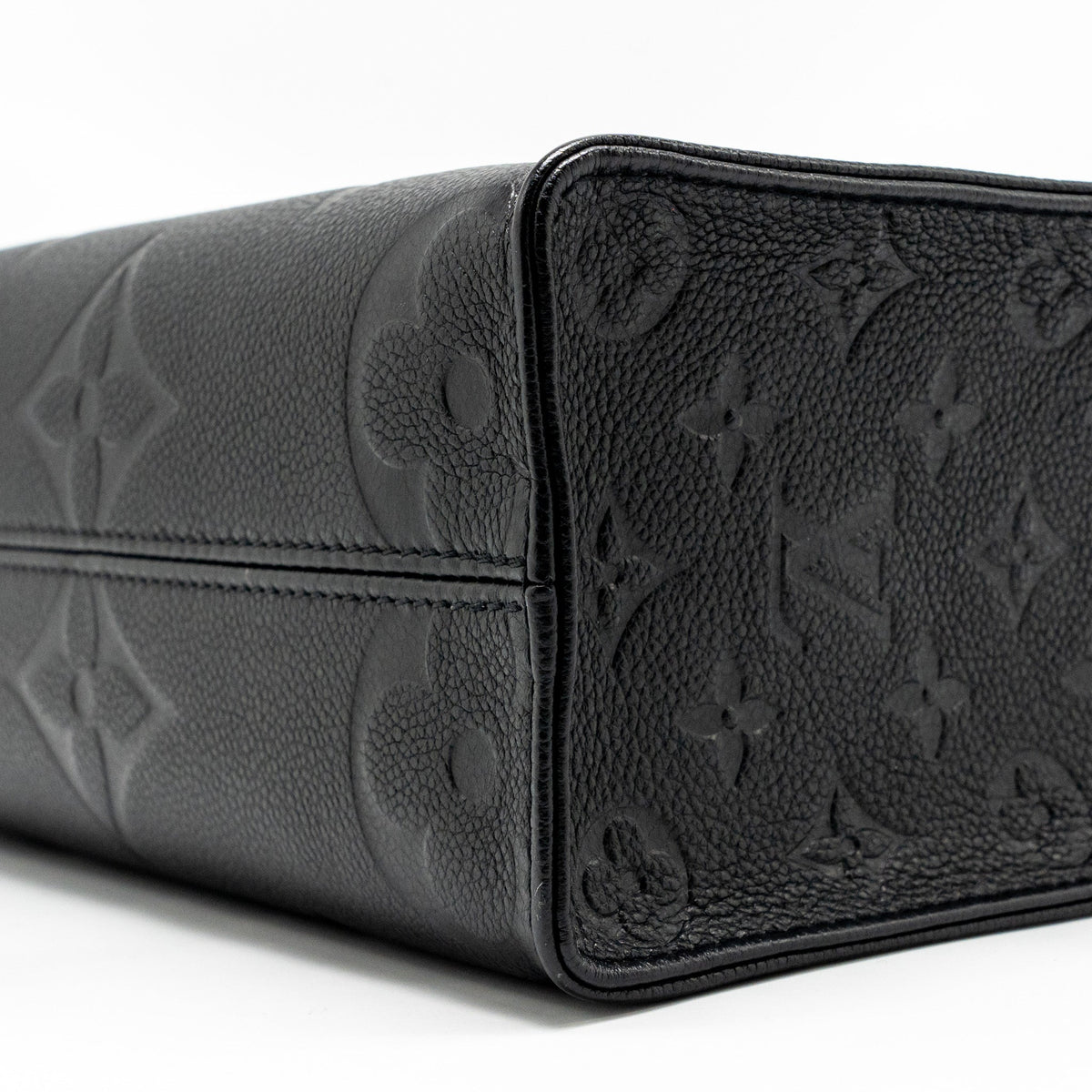louis-vuitton-onthego-pm-monogram-calfskin-black-ghw