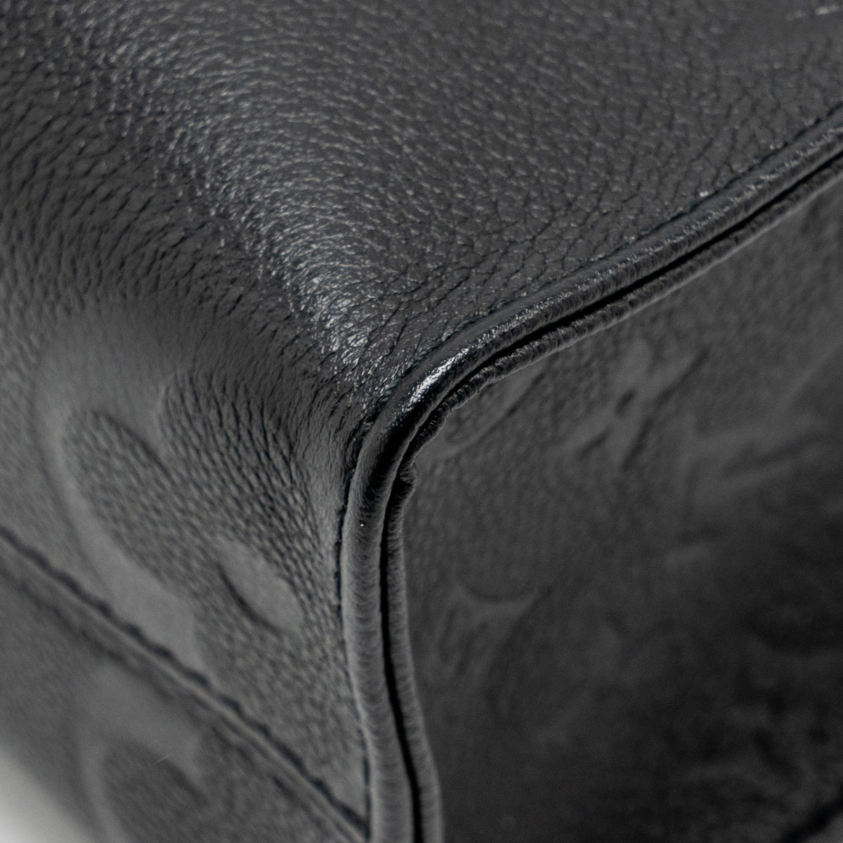louis-vuitton-onthego-pm-monogram-calfskin-black-ghw