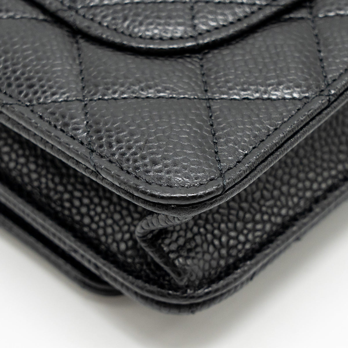 chanel-classic-wallet-on-chain-caviar-black-shw-microchip-8