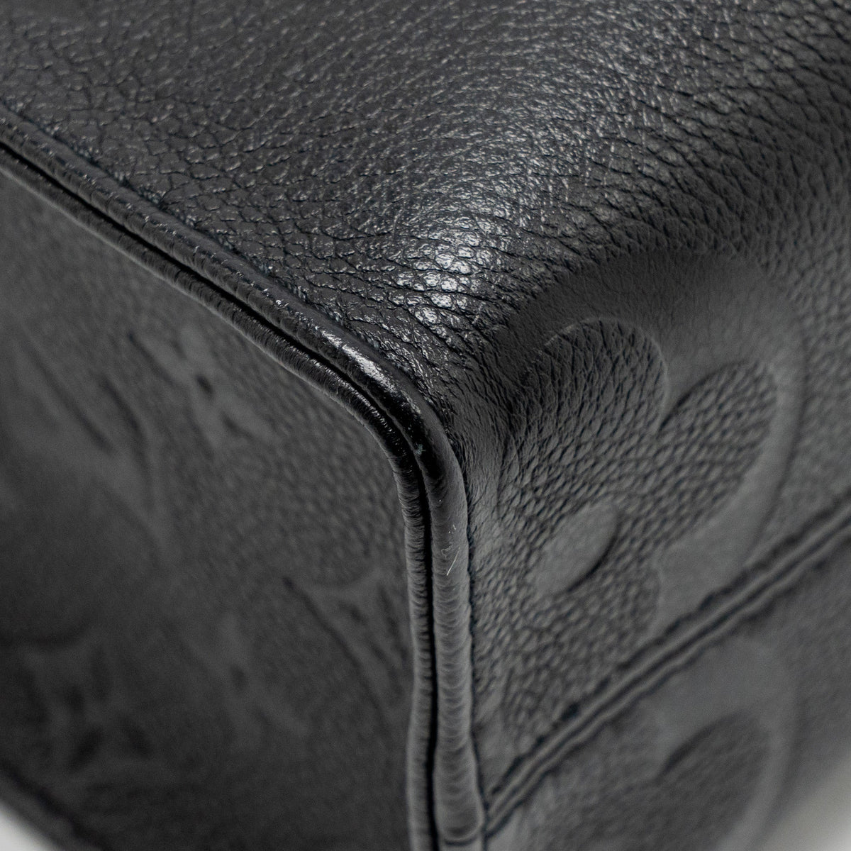 louis-vuitton-onthego-pm-monogram-calfskin-black-ghw