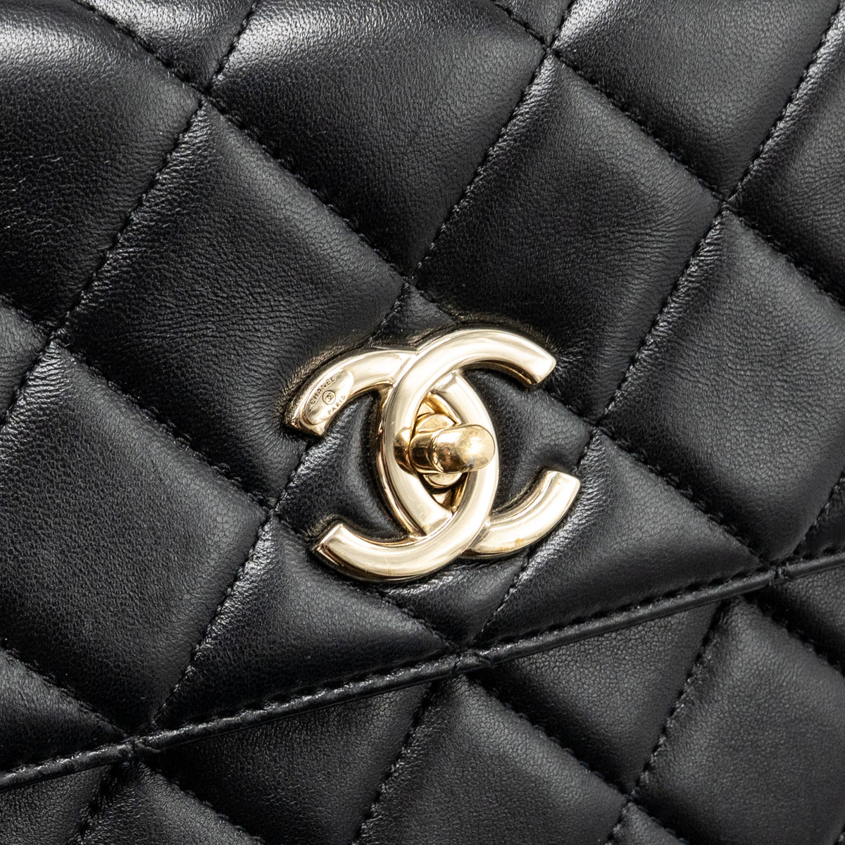 chanel-top-handle-trendy-cc-flap-bag-lambskin-black-lghw-1