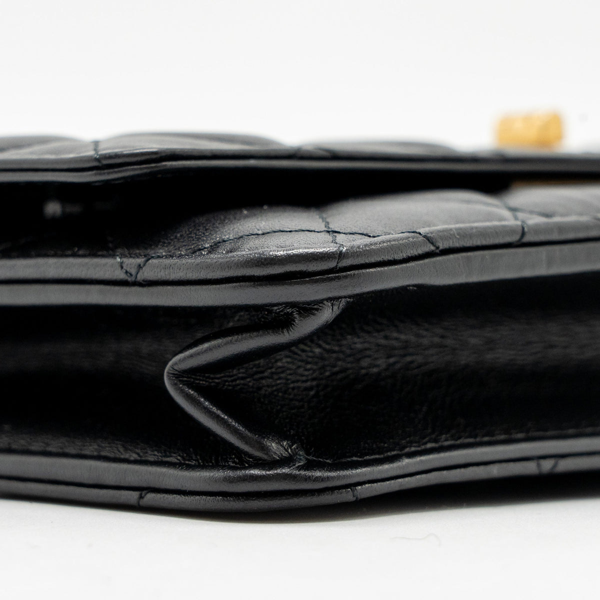 chanel-2-55-reissue-wallet-on-chain-lambskin-black-ghw-microchip-copy